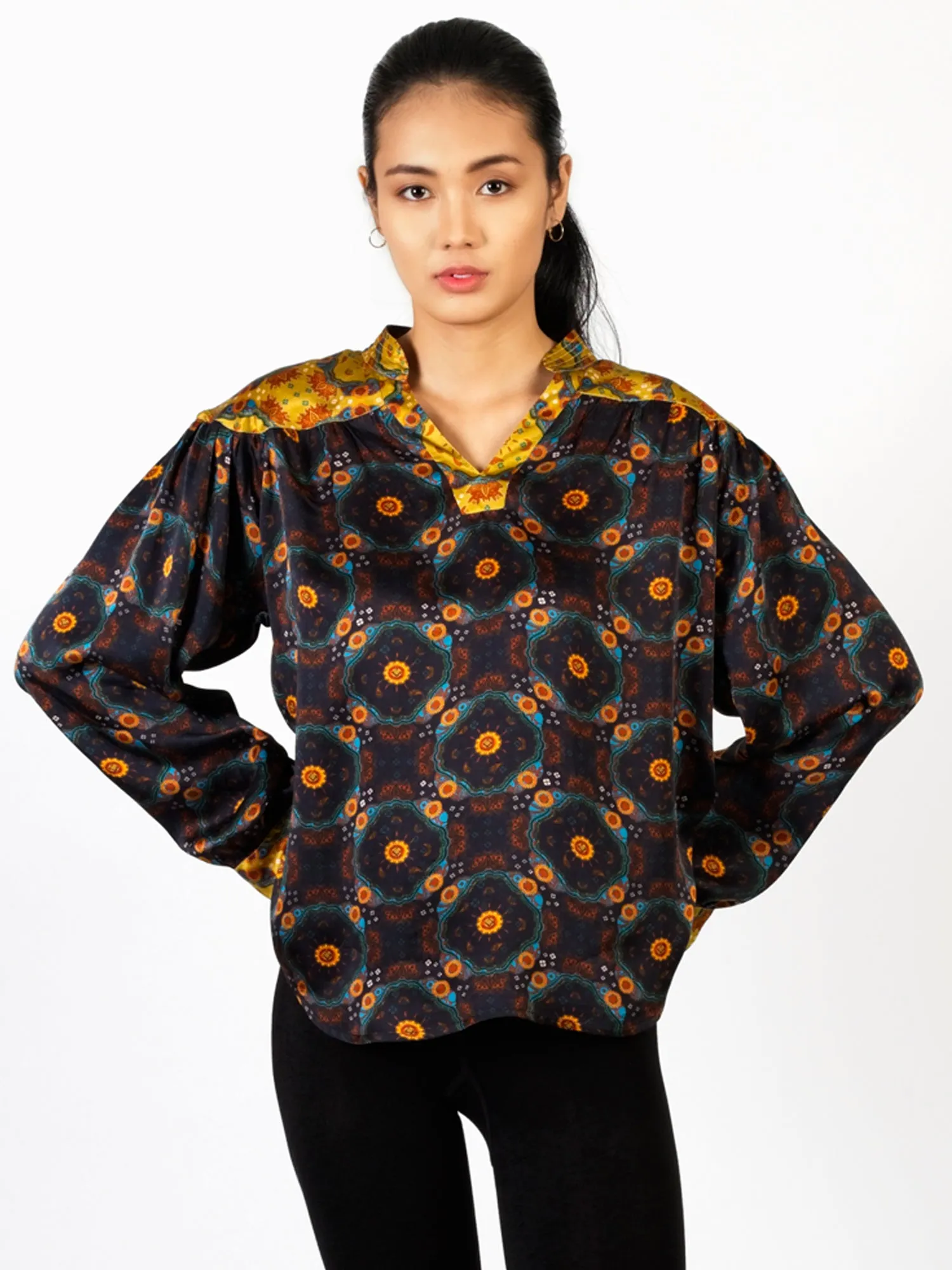 Gemma Top-Black Mosaic