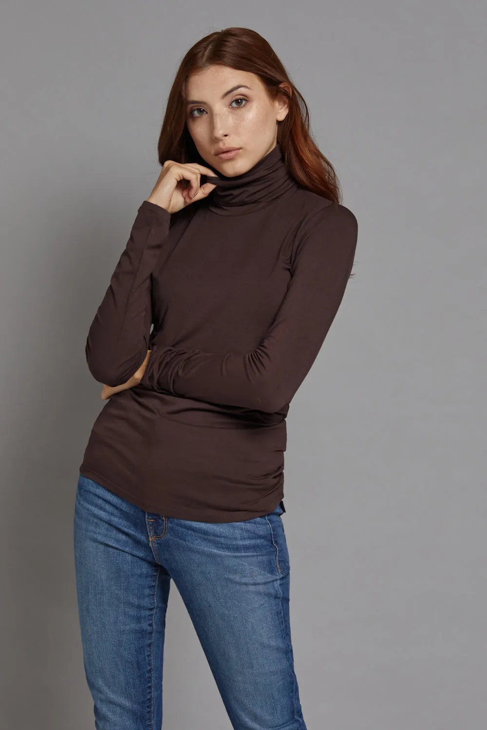 Majestic Long Sleeve Viscose Turtleneck in Coffee