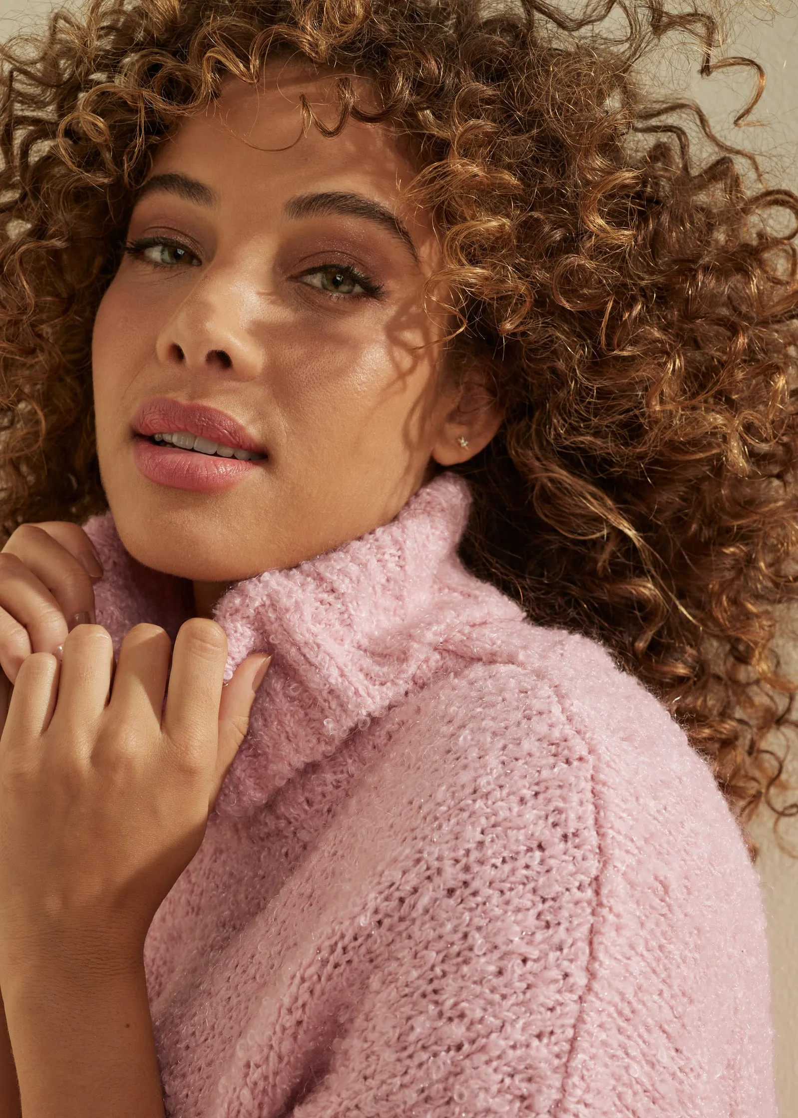 Oversize Turtleneck Sweater - Pink