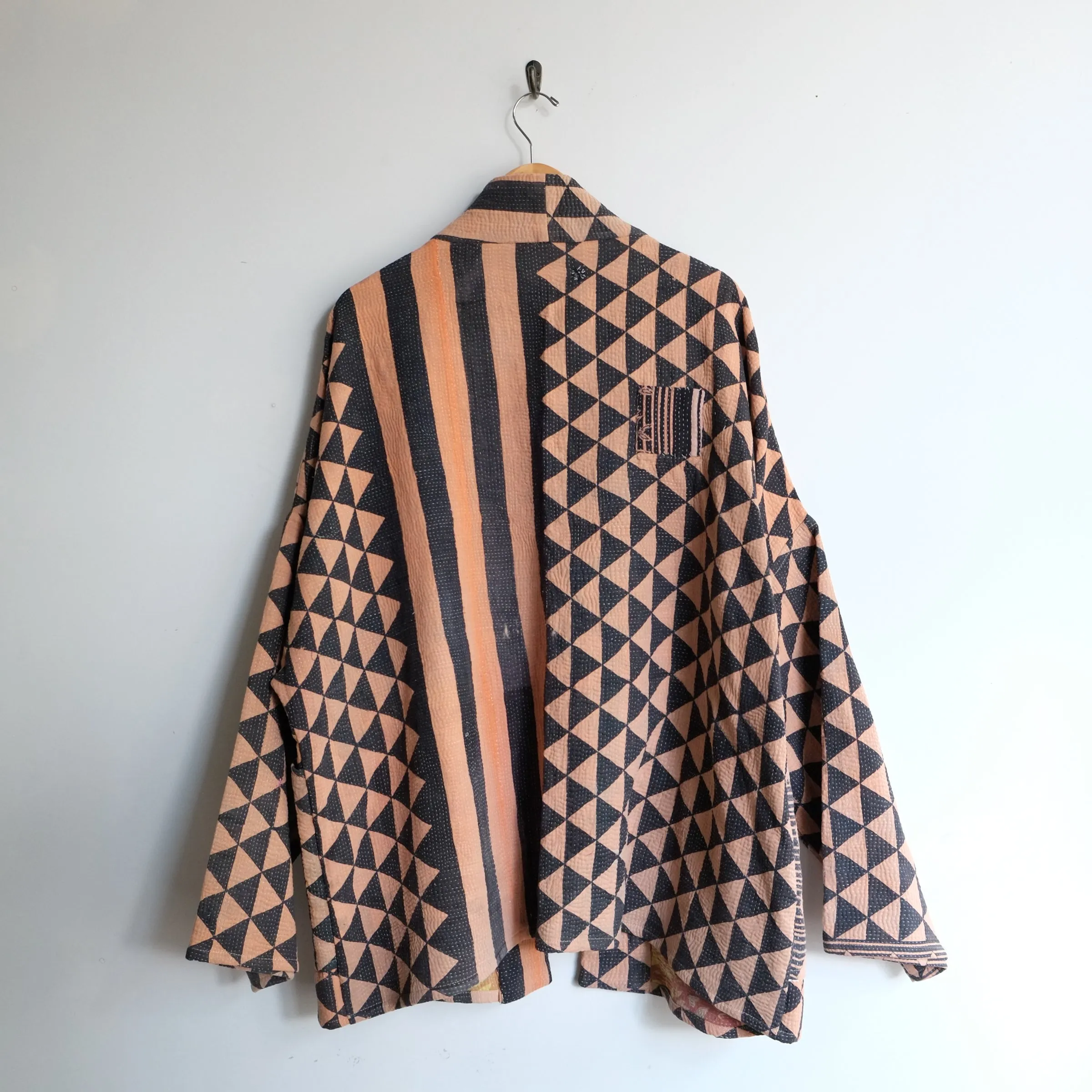 XXL Peach and Black Triangles Anoushka Jacket LM129